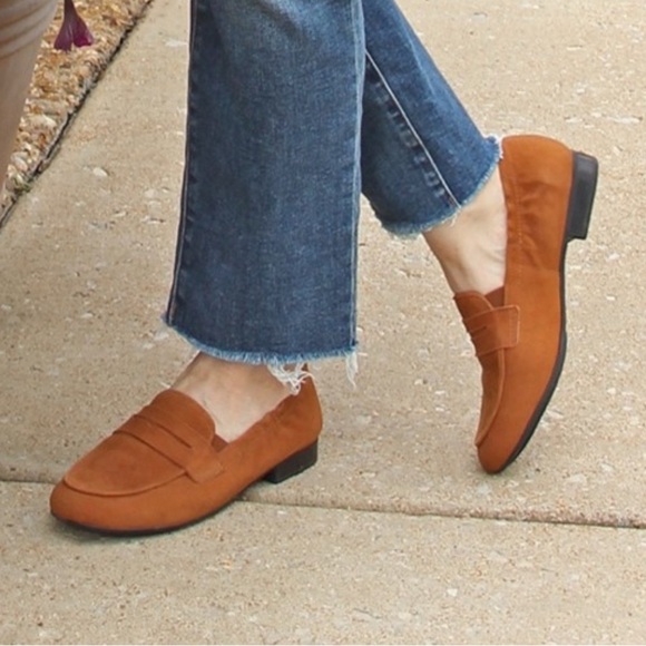 Rog Hommerson Trendy Tan Loafers Size 8 - Picture 1 of 7